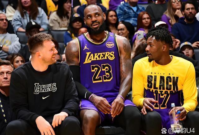 快船队防守崩盘，惨遭对手狂轰猛炸，销售原因地方很多.