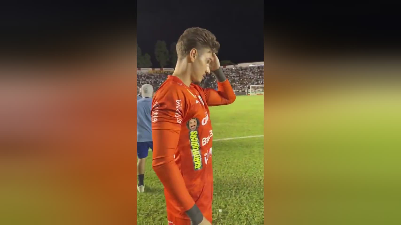 内马尔迎来七赛季出色发挥，美国队观众热烈欢呼！